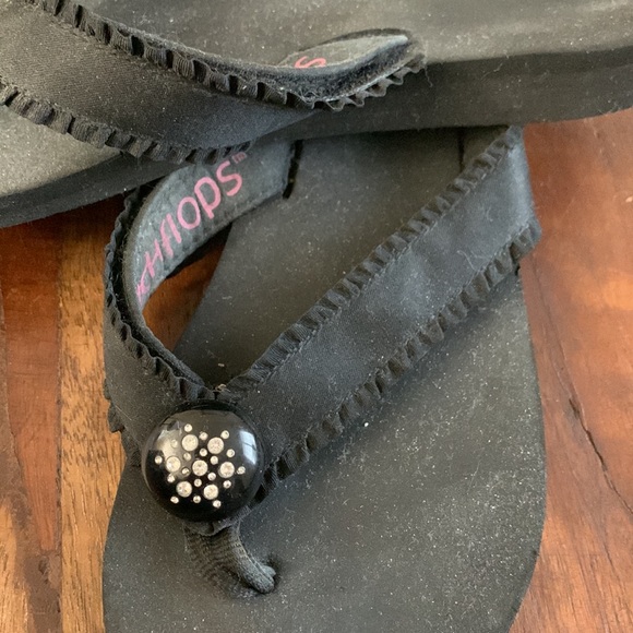 LuLu Switchflops 2 Pair - Picture 5 of 6